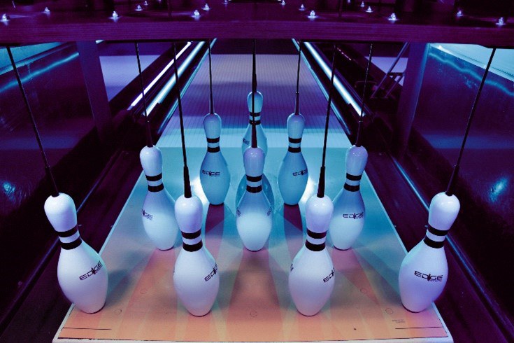 EDGE String pins qubicaamf.jpg